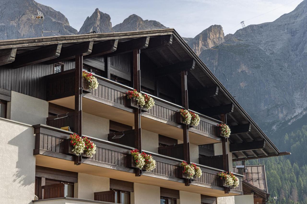 Hotel Panorama San Martino Di Castrozza Bagian luar foto